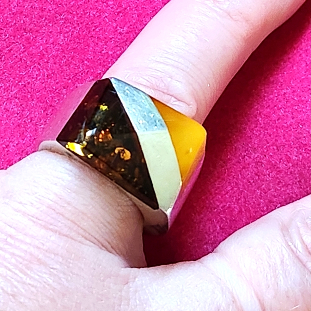 Silver 925 and Amber Geometric Ring Size 7.5